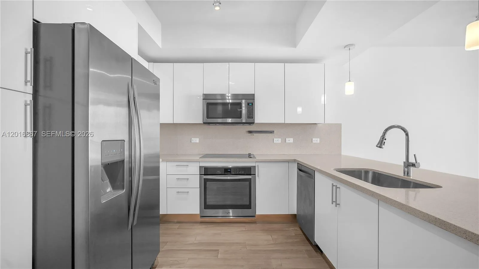 999 SW 1st Ave # 2009, Miami, FL 33130 photo 4