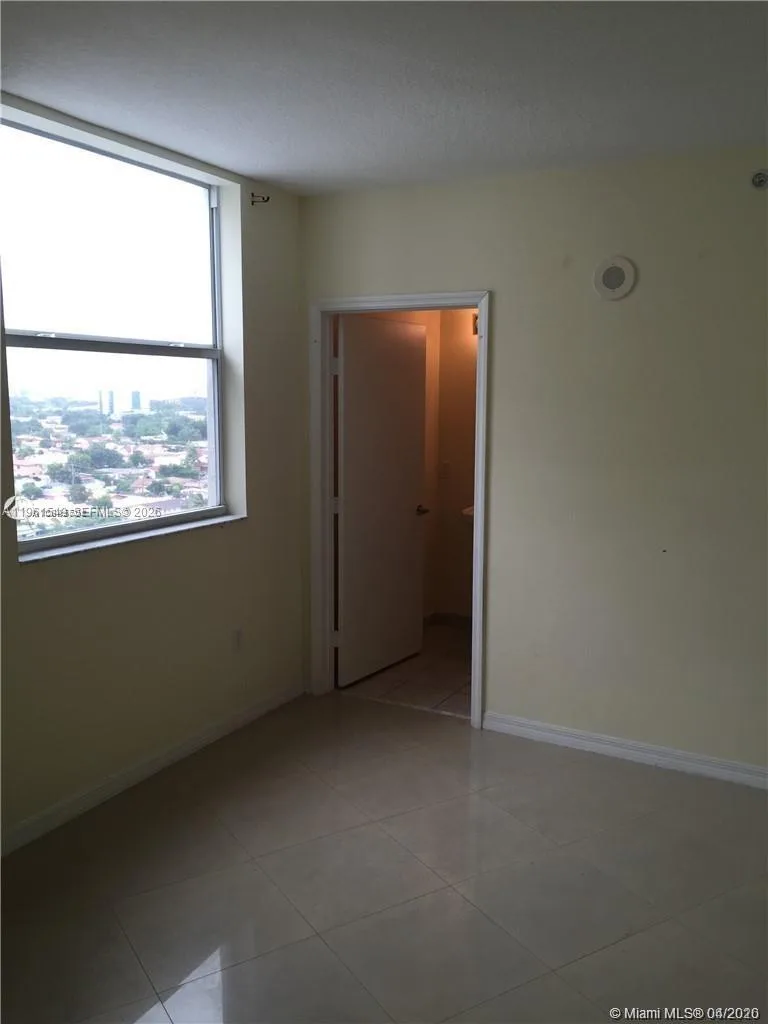 1 Glen Royal Pkwy # 1404, Miami, FL 33125 photo 5