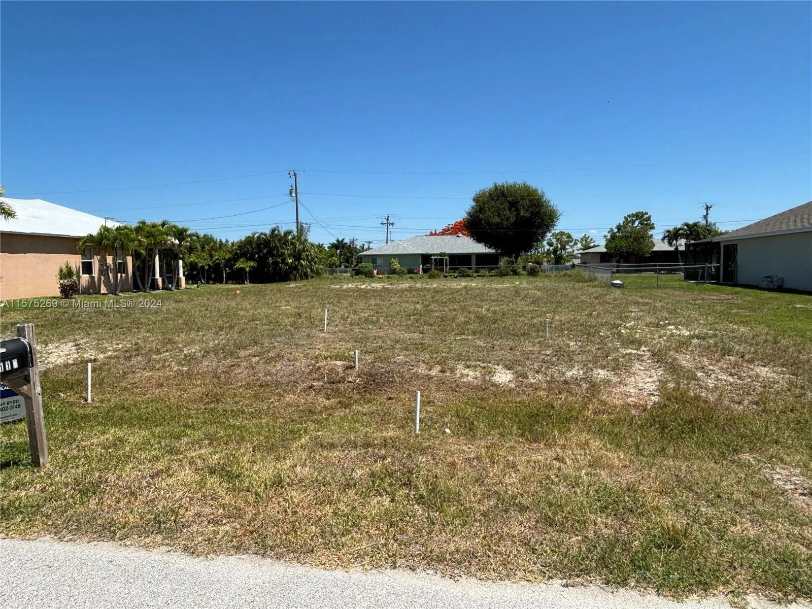 1111 SW 40th Ter, Cape Coral, FL 33914 photo 2