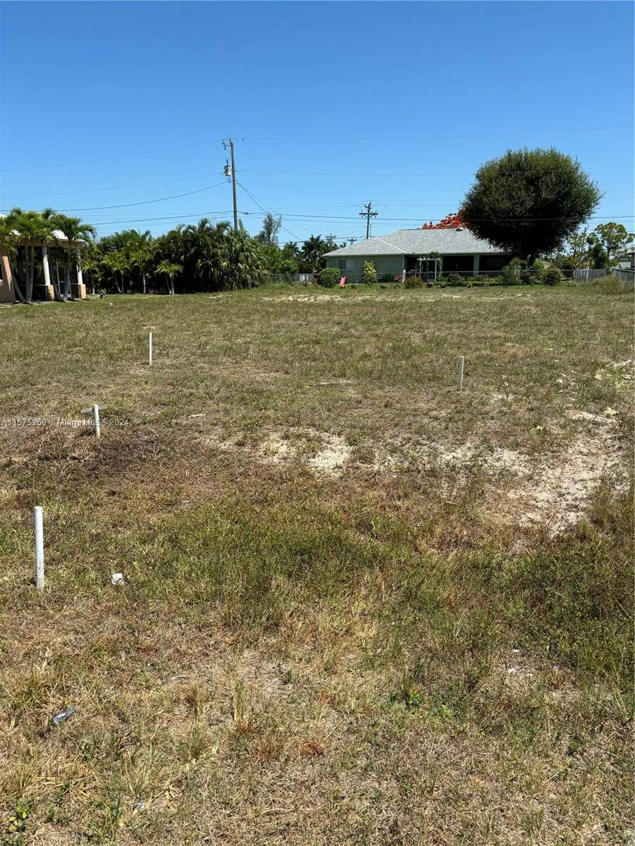 1111 SW 40th Ter, Cape Coral, FL 33914 photo 4