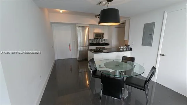 92 SW 3rd St # 1802, Miami, FL 33130 photo 4