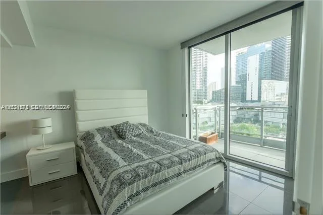 92 SW 3rd St # 1802, Miami, FL 33130 photo 7