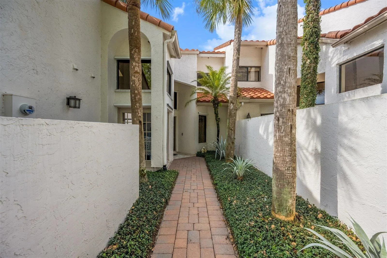 2443 Windsor Way Court, Wellington, FL 33414 photo 4