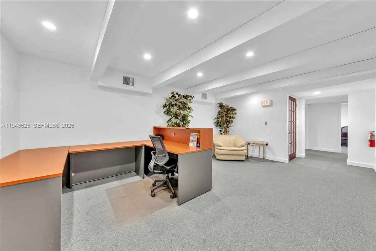 500 NE 25th St # 10, Pompano Beach, FL 33064 photo 4