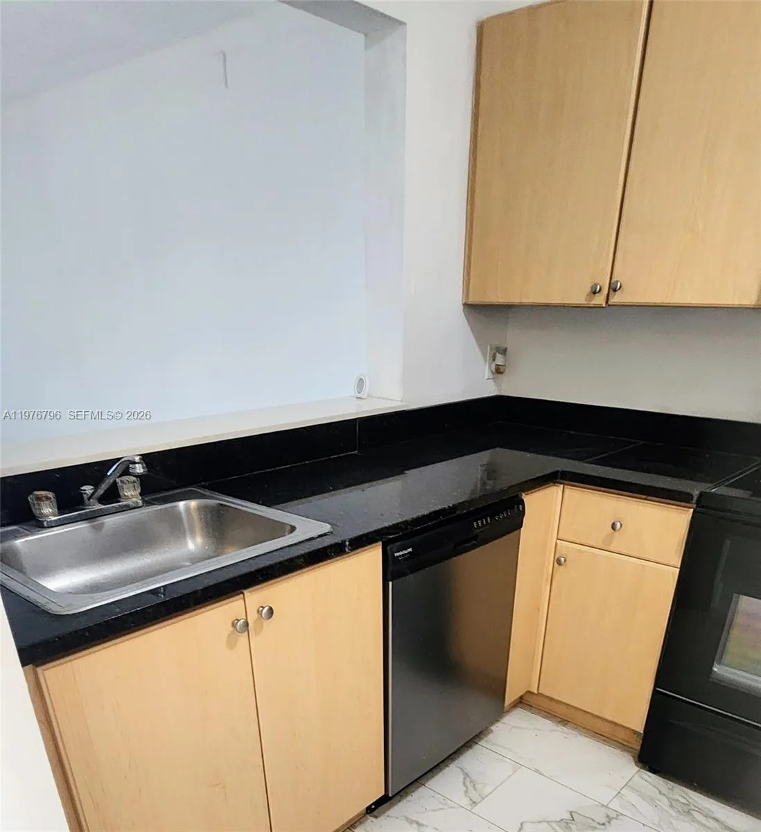 902 NE 209 St # 203-40, Miami, FL 33179 photo 5