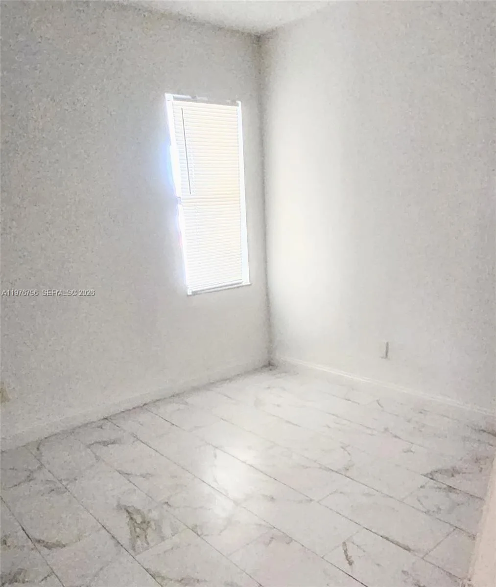 902 NE 209 St # 203-40, Miami, FL 33179 photo 6