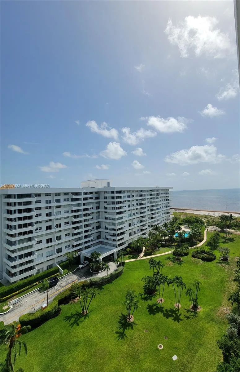 199 Ocean Lane Dr # 1206, Key Biscayne, FL 33149 photo 2