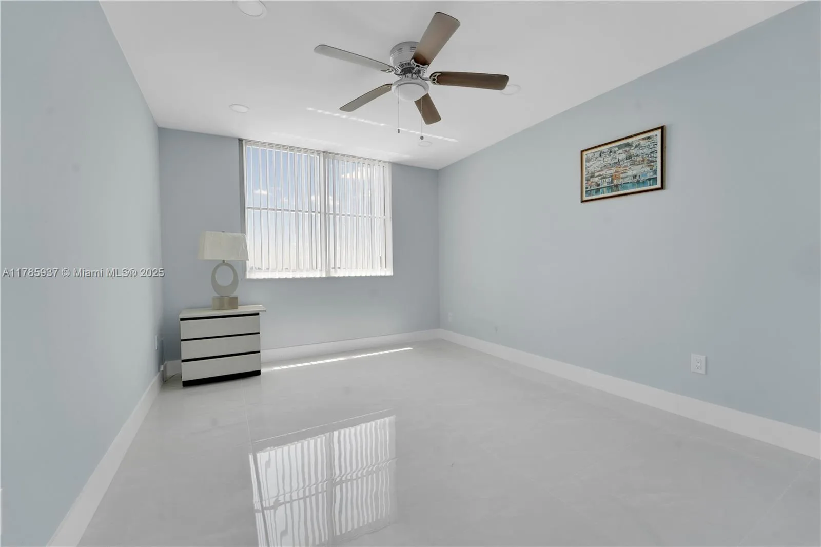 300 Bayview Dr # 1606, Sunny Isles Beach, FL 33160 photo 7