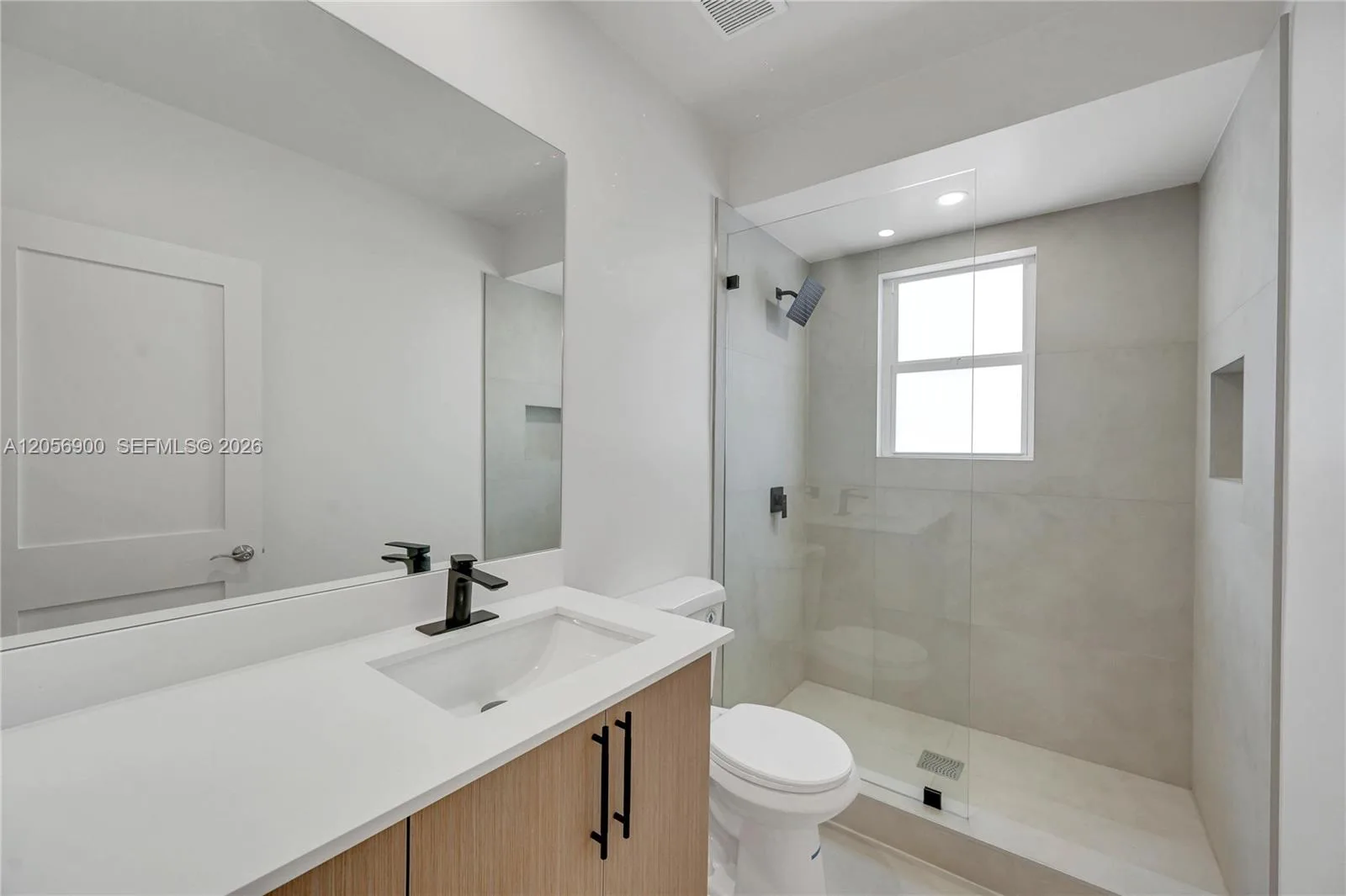 893 NE 81st St # 1, Miami, FL 33138 photo 4