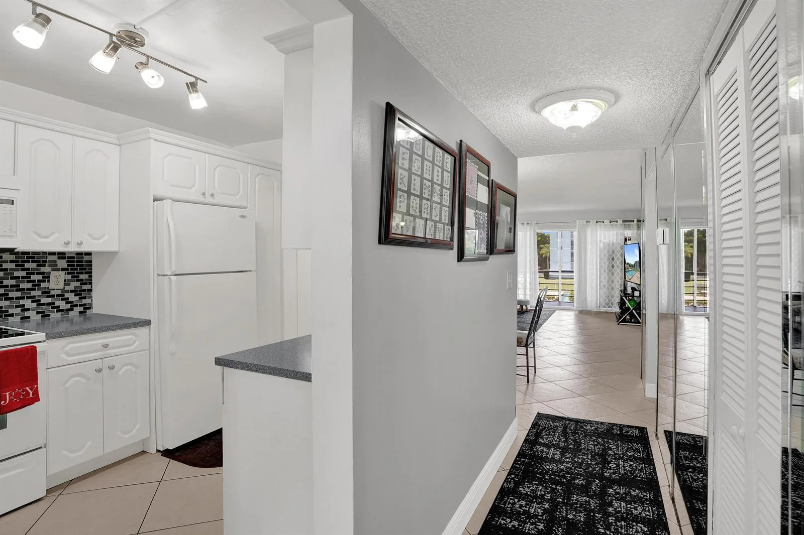 7980 N FRENCH Drive # 3-202, Pembroke Pines, FL 33024 photo 5