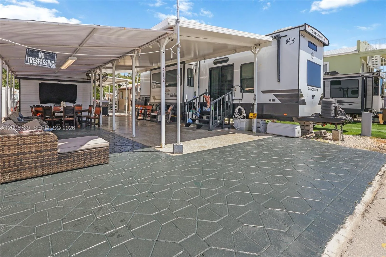 325 Calusa St #312, Key Largo, FL 33037 photo 3