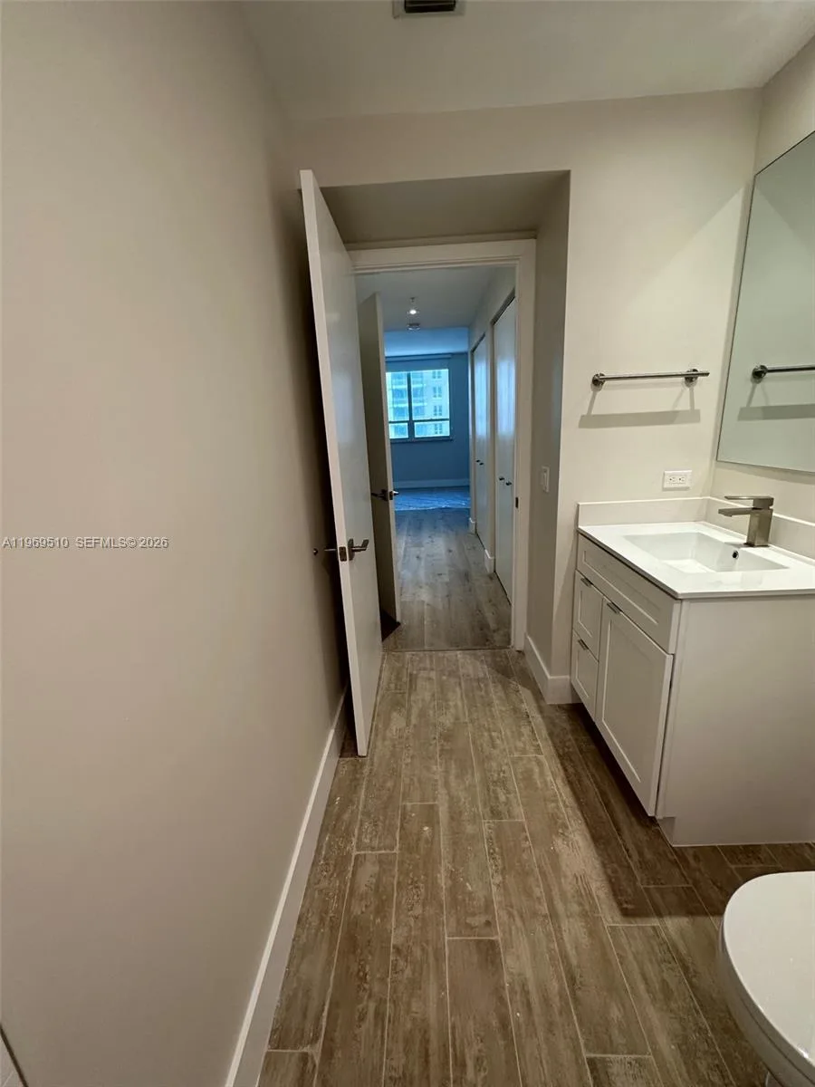 801 Brickell Key Blvd # 809, Miami, FL 33131 photo 13