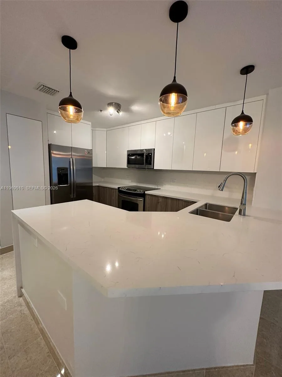 801 Brickell Key Blvd # 809, Miami, FL 33131 photo 4