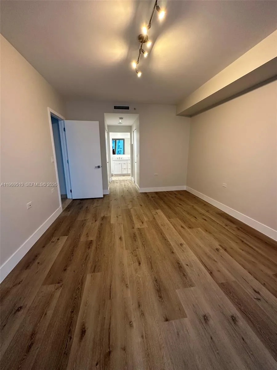 801 Brickell Key Blvd # 809, Miami, FL 33131 photo 5