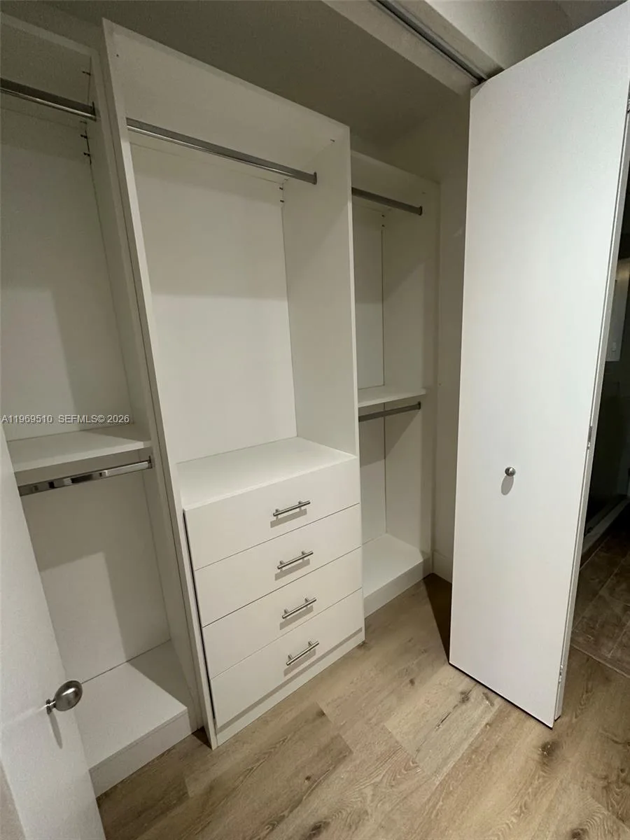 801 Brickell Key Blvd # 809, Miami, FL 33131 photo 9