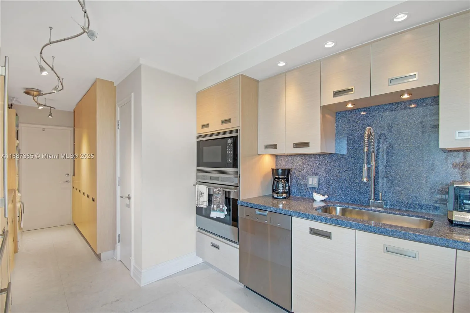 613 Ocean Dr # 6D, Key Biscayne, FL 33149 photo 9