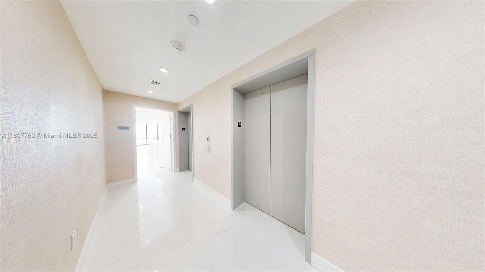 700 NE 24th ST # 5106, Miami, FL 33137 photo 2