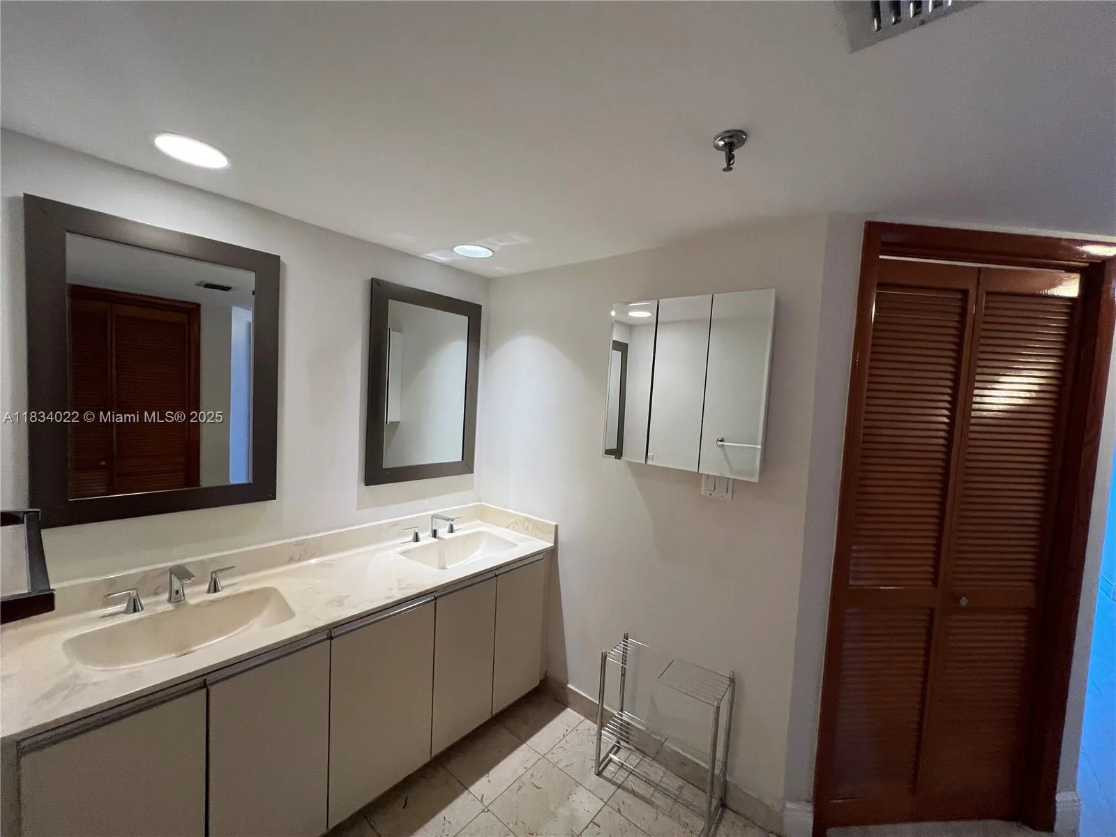 520 Brickell Key Dr # A1519, Miami, FL 33131 photo 11