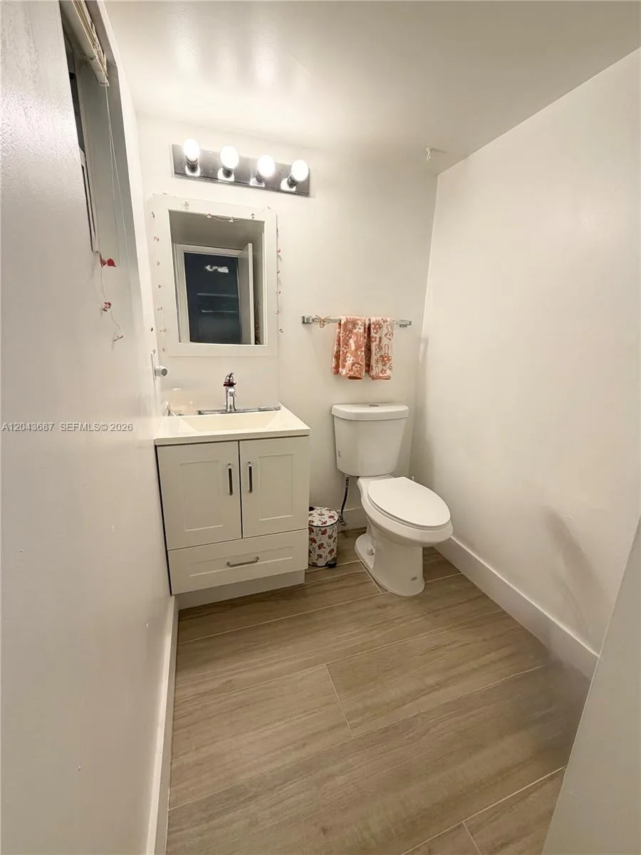 8101 SW 24th Ct # 405, Davie, FL 33324 photo 10