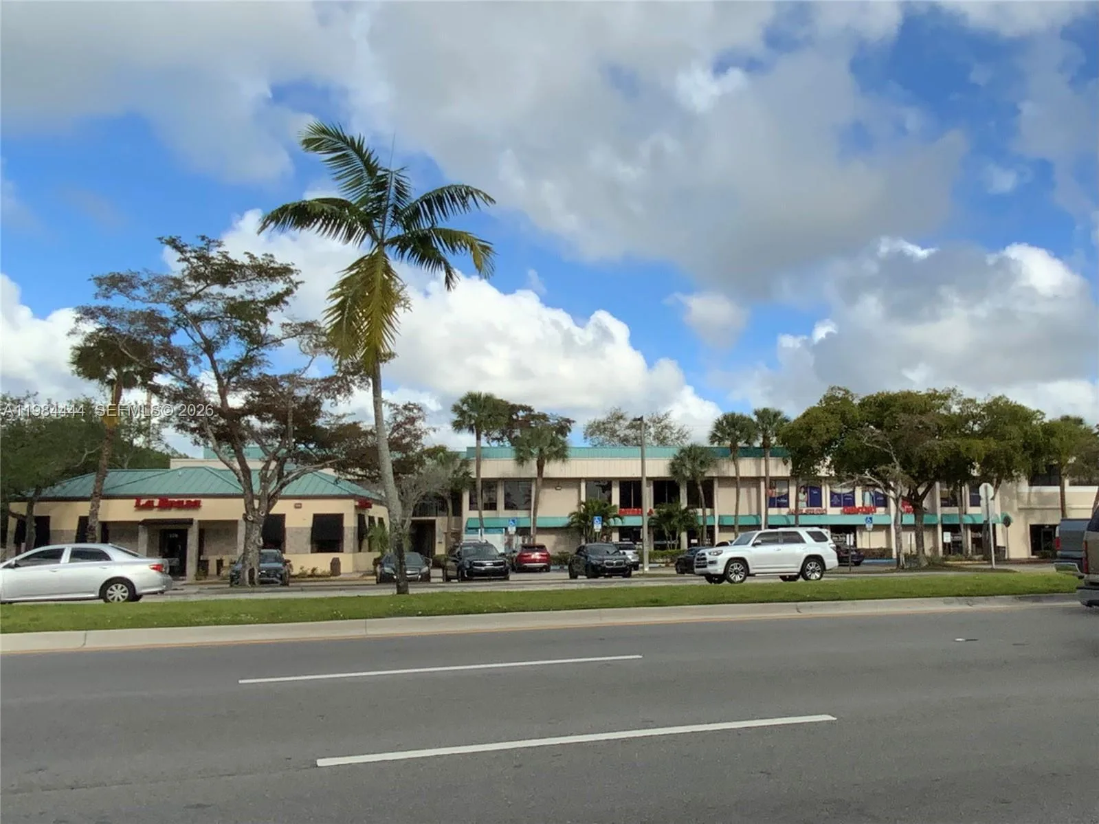 270 S University Dr # 284, 294, 310, 324, Plantation, FL 33324 photo 3