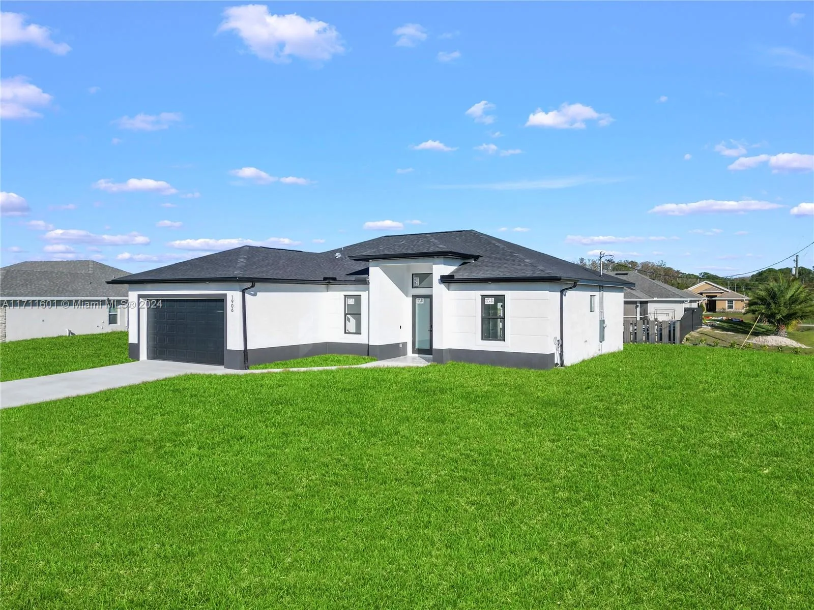 1906 Veinna St, Lehigh Acres, FL 33972 photo 2