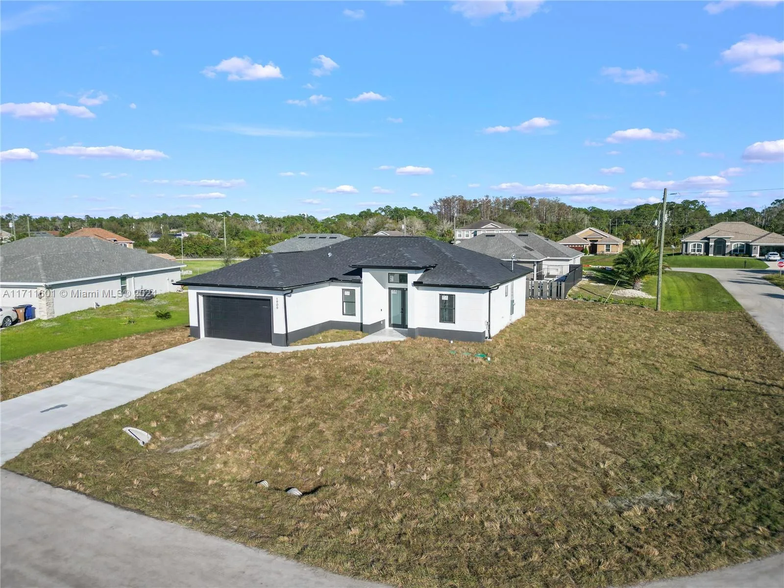 1906 Veinna St, Lehigh Acres, FL 33972 photo 5