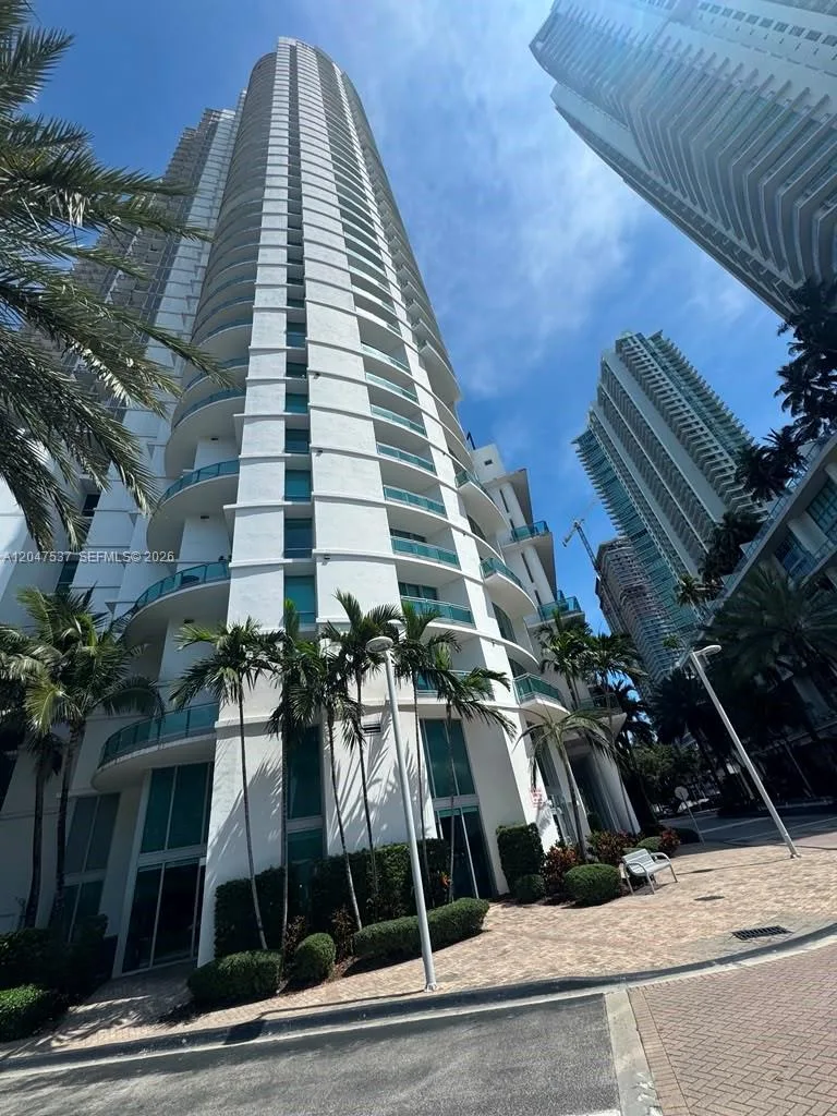 350 S Miami Ave # 3304, Miami, FL 33130