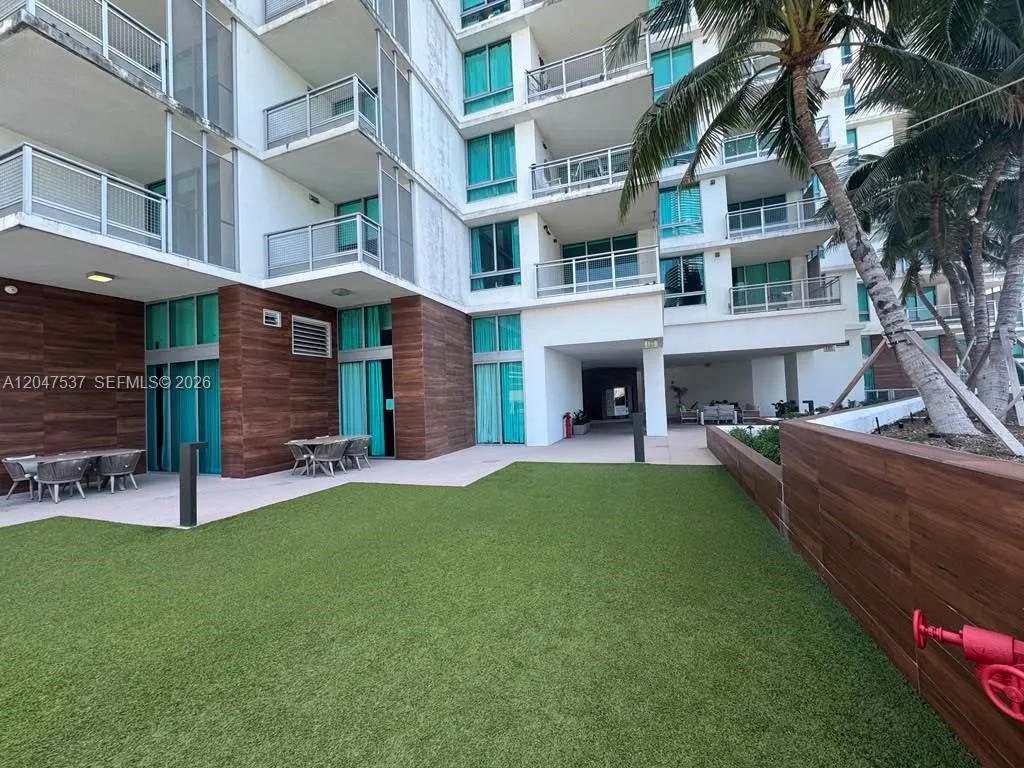 350 S Miami Ave # 3304, Miami, FL 33130 photo 13