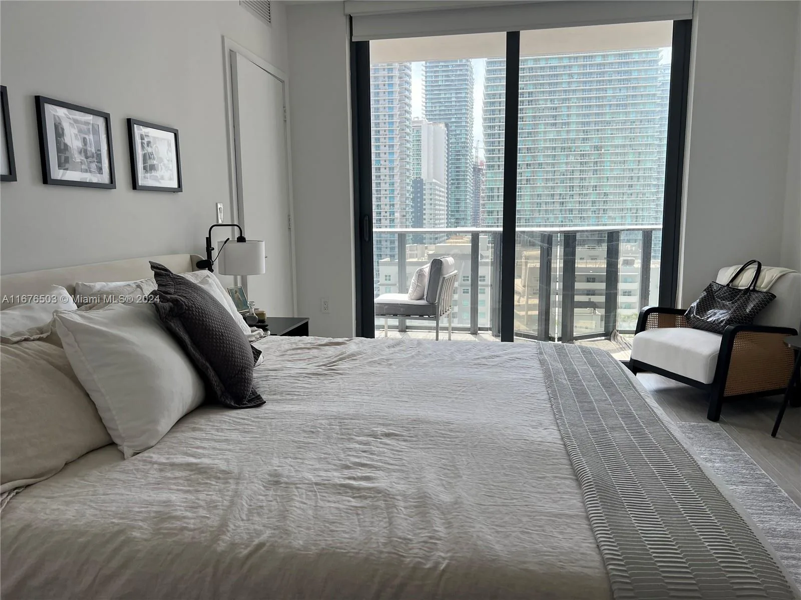 55 SW 9th St # 1604, Miami, FL 33130