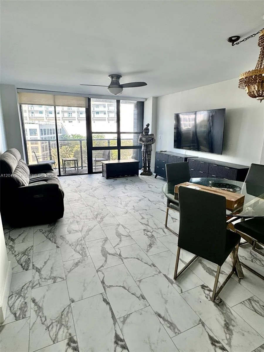 600 NE 36th St # 609, Miami, FL 33137 photo 4
