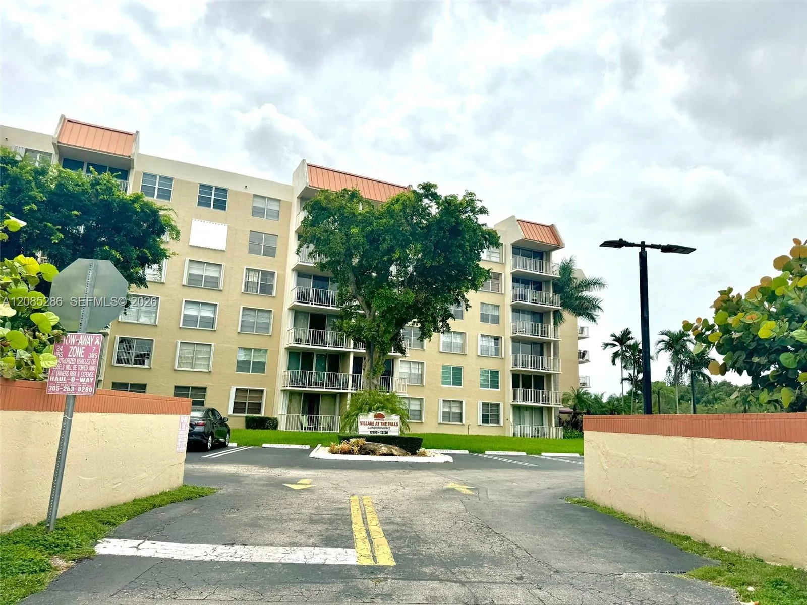 13120 SW 92nd Ave # B-121, Miami, FL 33176