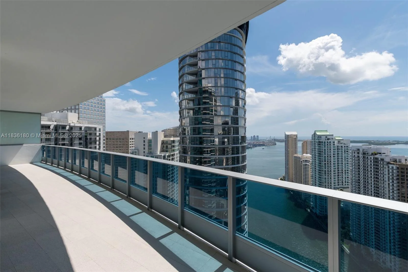 200 Biscayne Boulevard Way # 4603, Miami, FL 33131