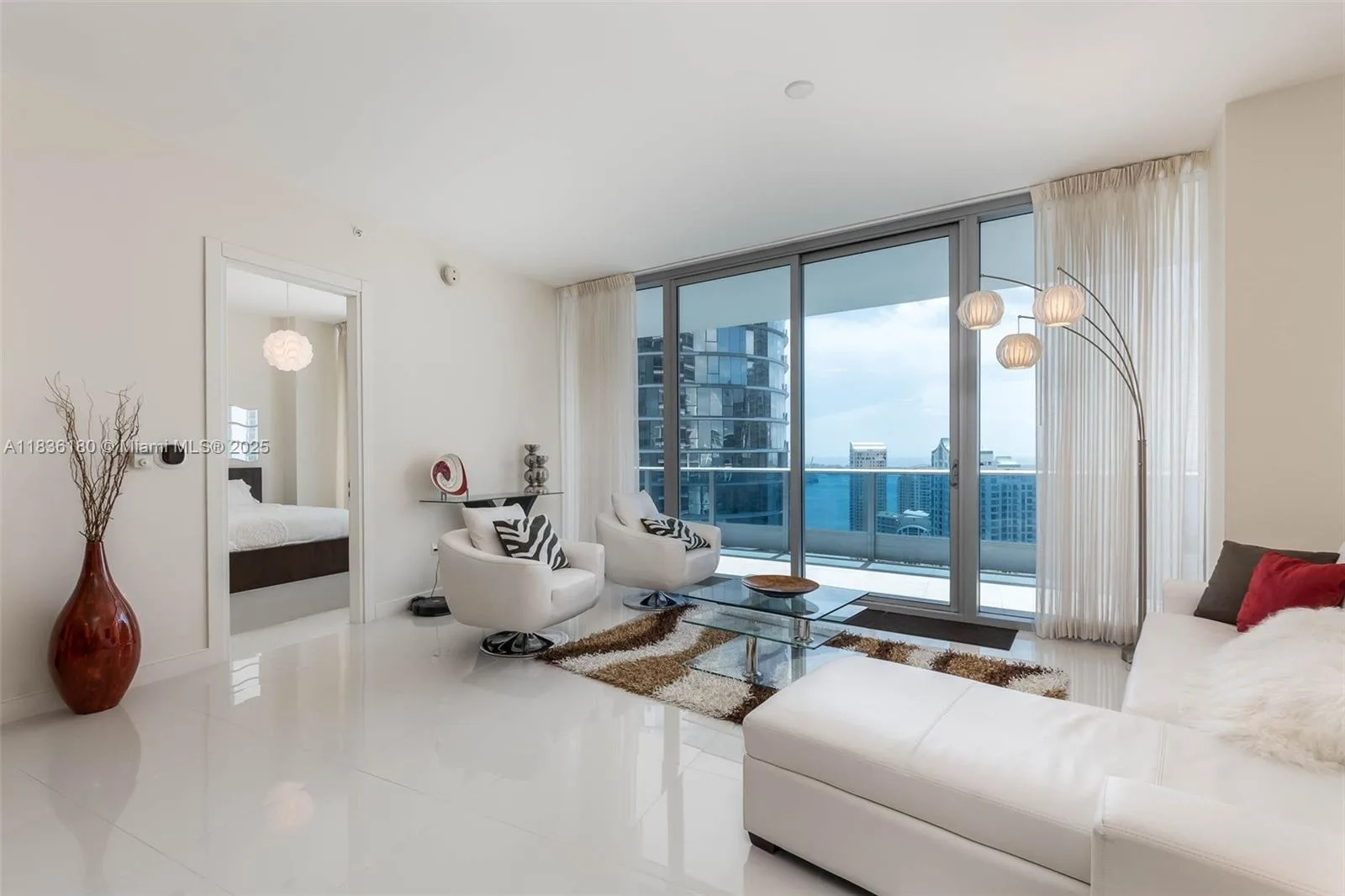 200 Biscayne Boulevard Way # 4603, Miami, FL 33131 photo 3