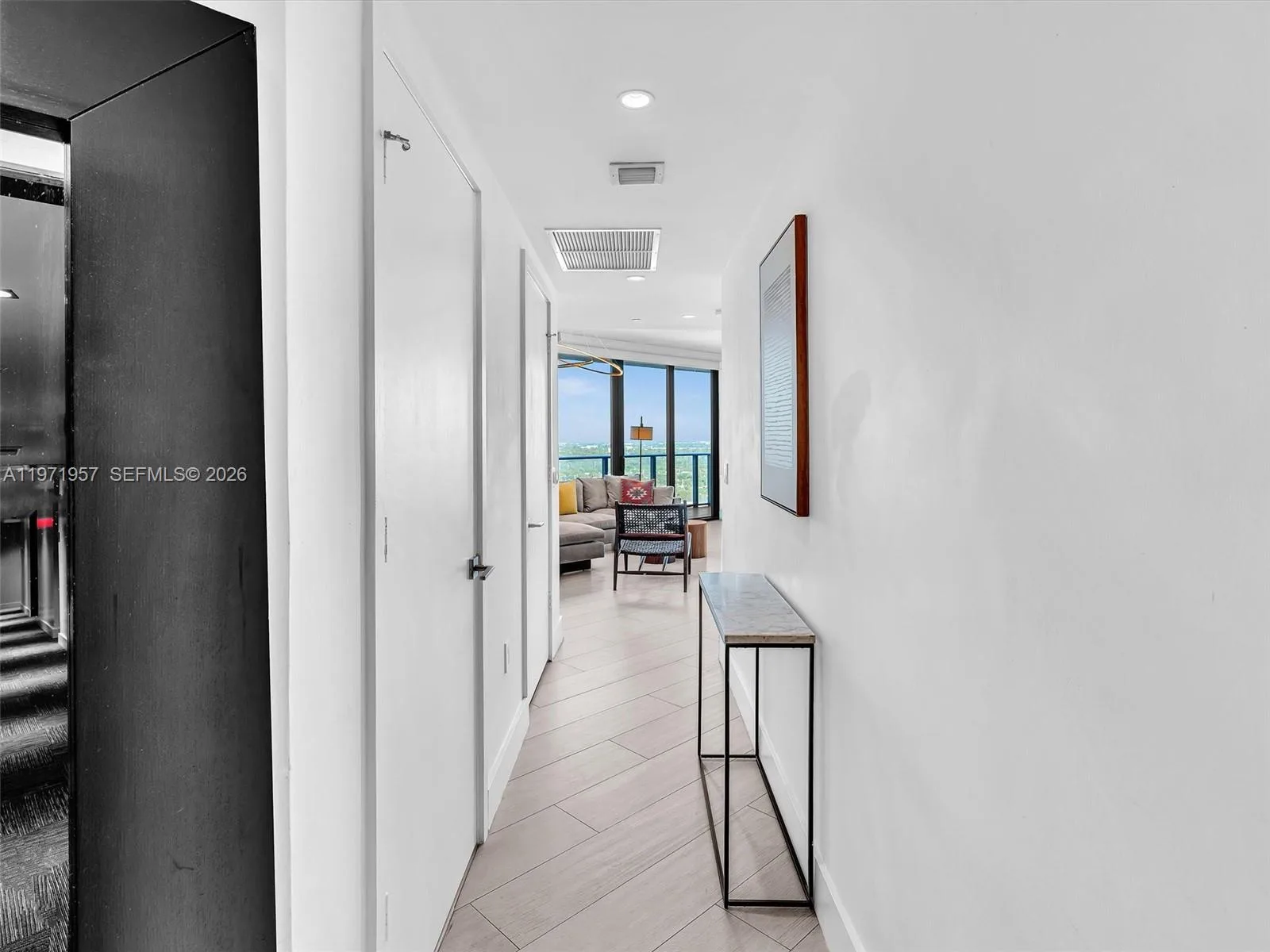121 NE 34th St # 2016, Miami, FL 33137 photo 3