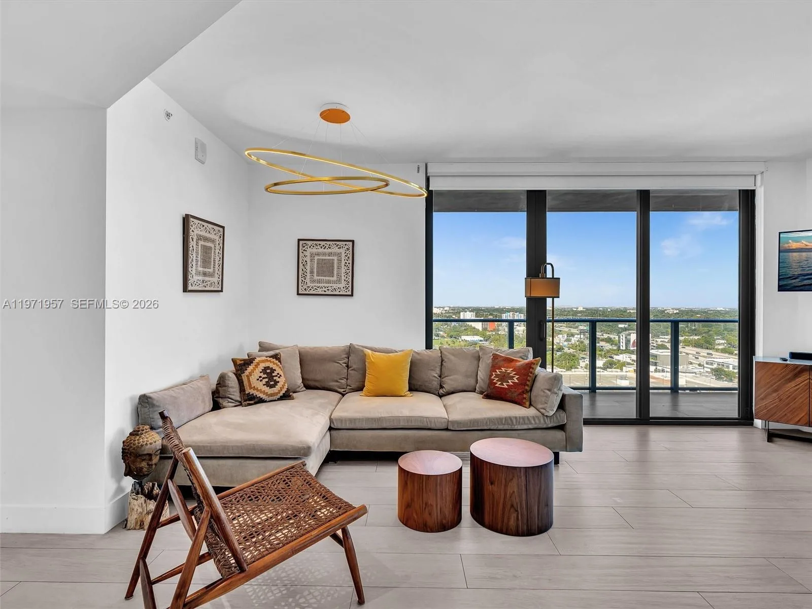 121 NE 34th St # 2016, Miami, FL 33137 photo 5