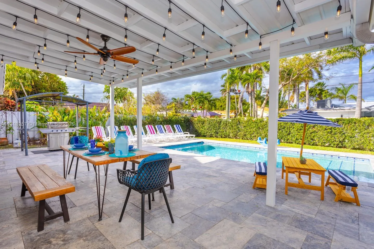 833 Washington St, Hollywood, FL 33019 photo 4
