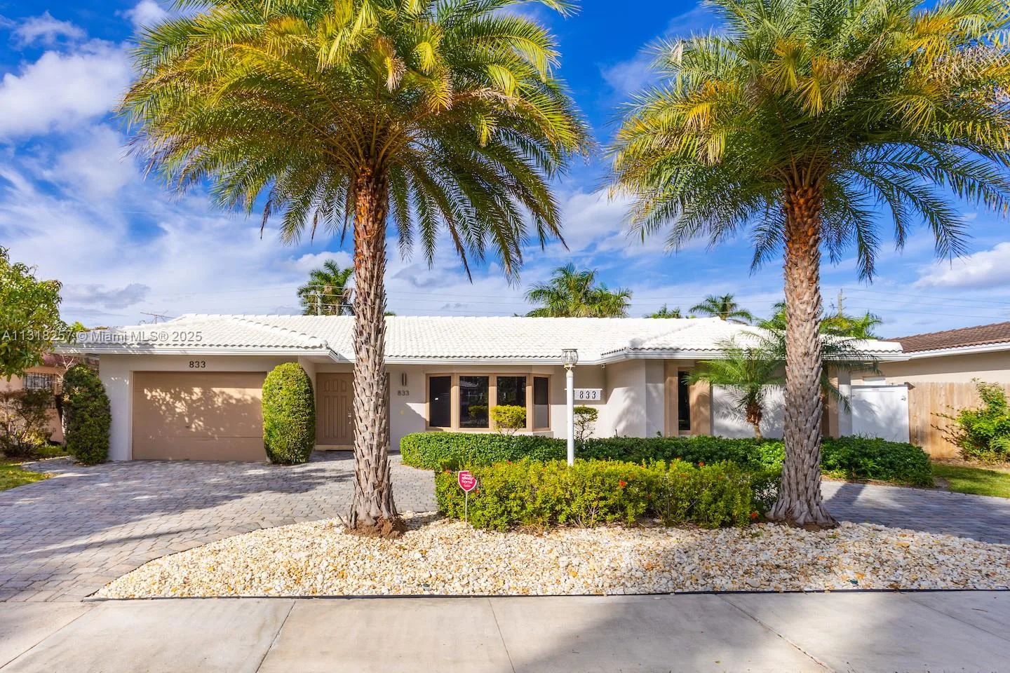 833 Washington St, Hollywood, FL 33019 photo 9