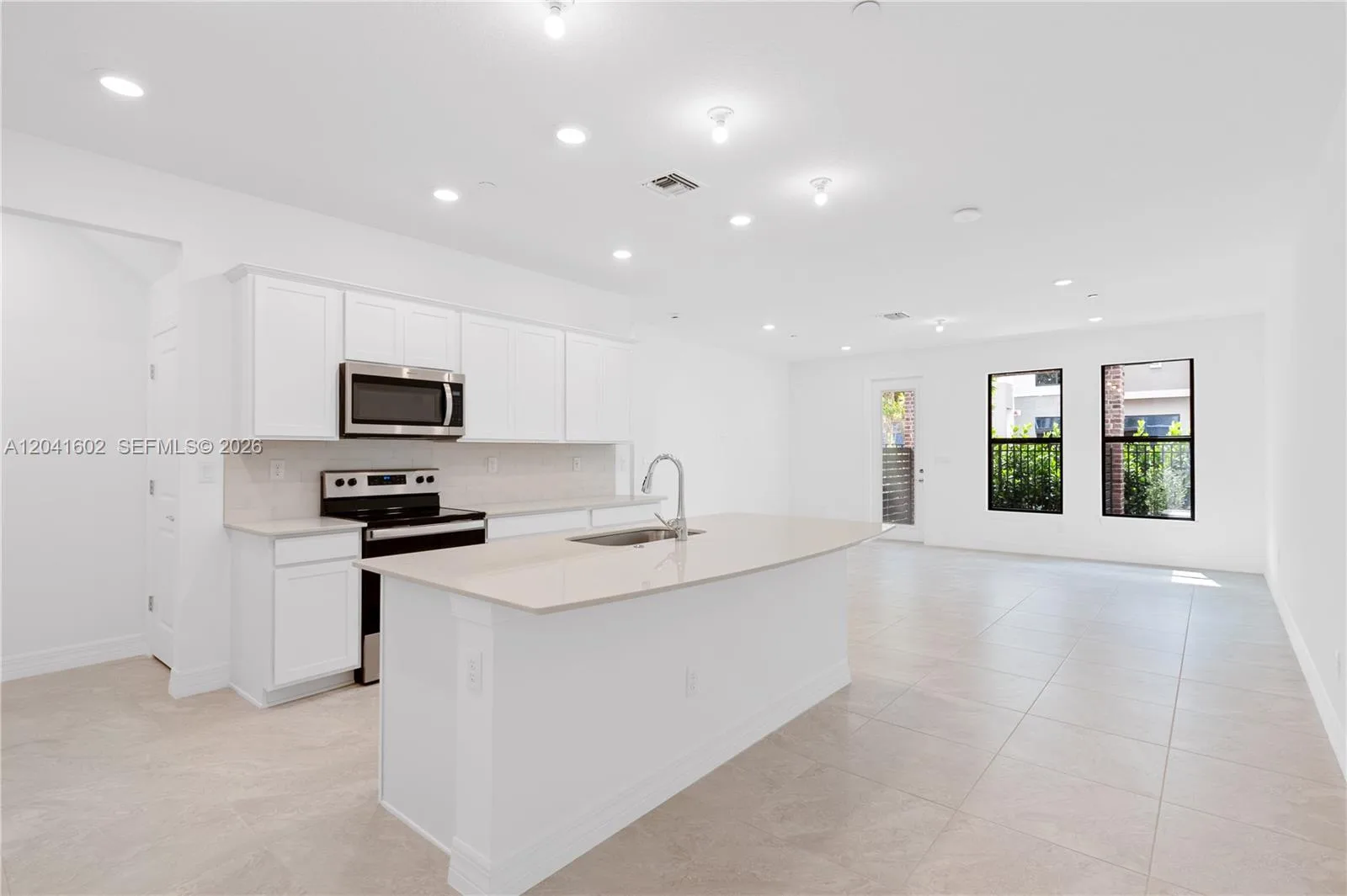 8344 NW 7th Ct # 8344, Plantation, FL 33324 photo 6