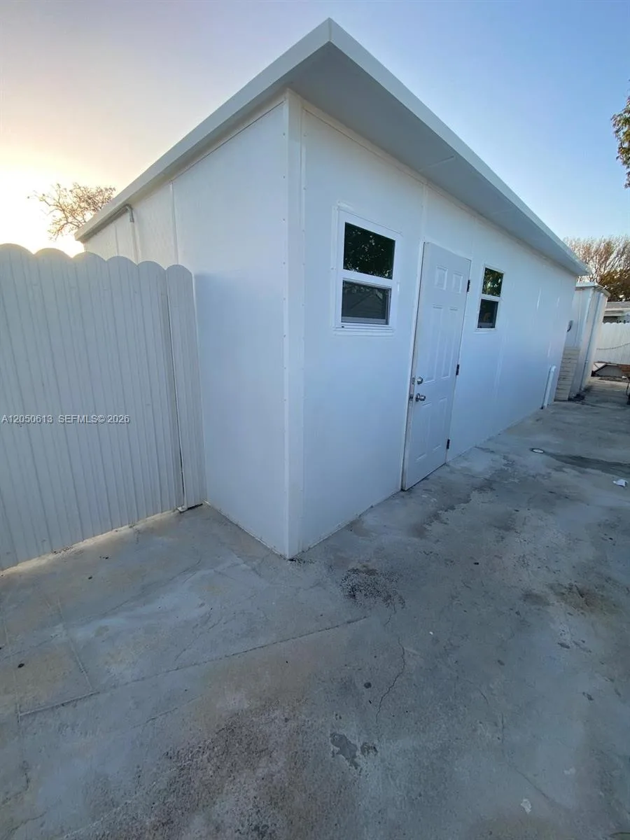 3501 NW 182nd St # 1, Miami Gardens, FL 33056
