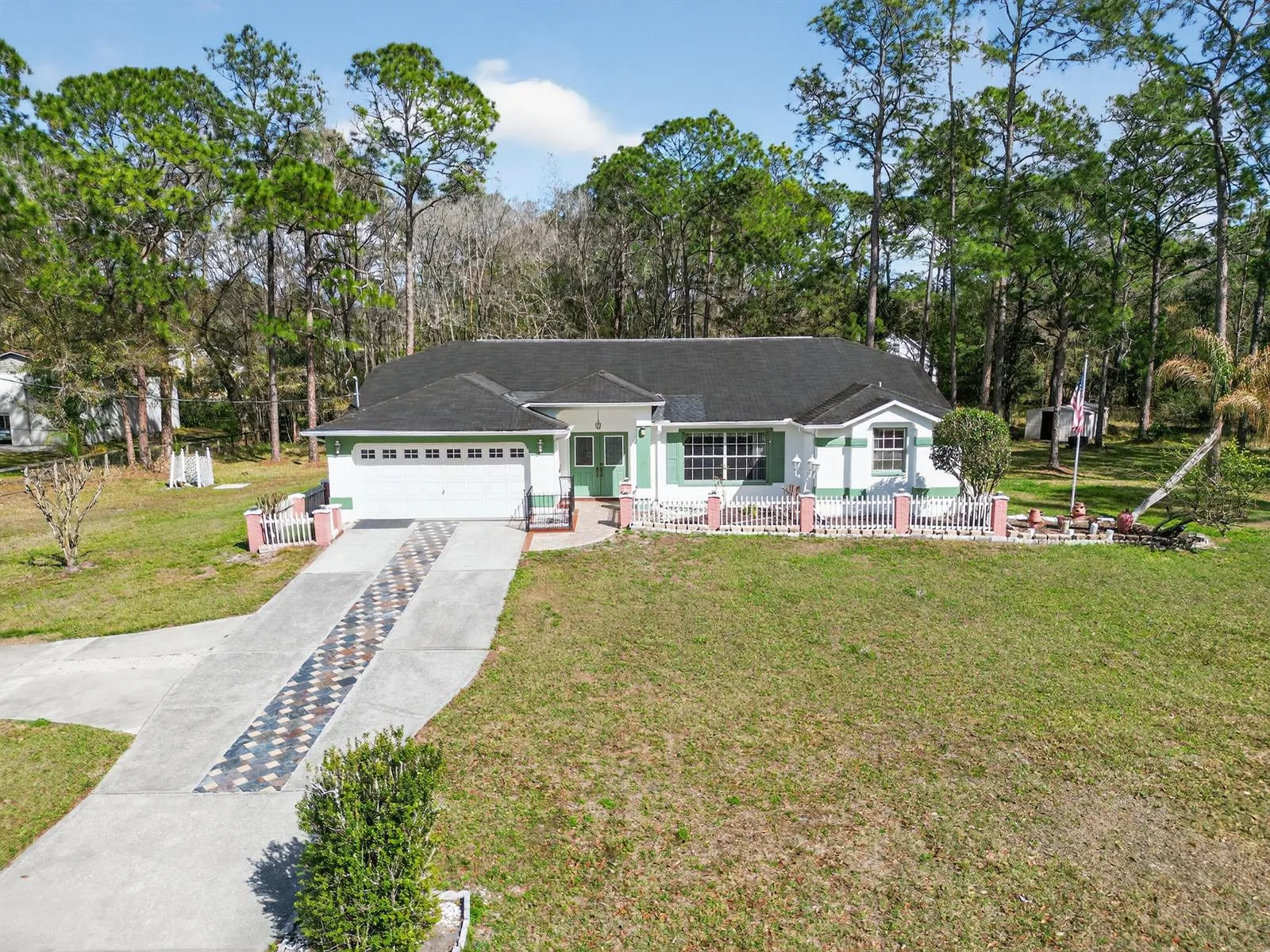8016 West Drive, FL 33544 photo 3