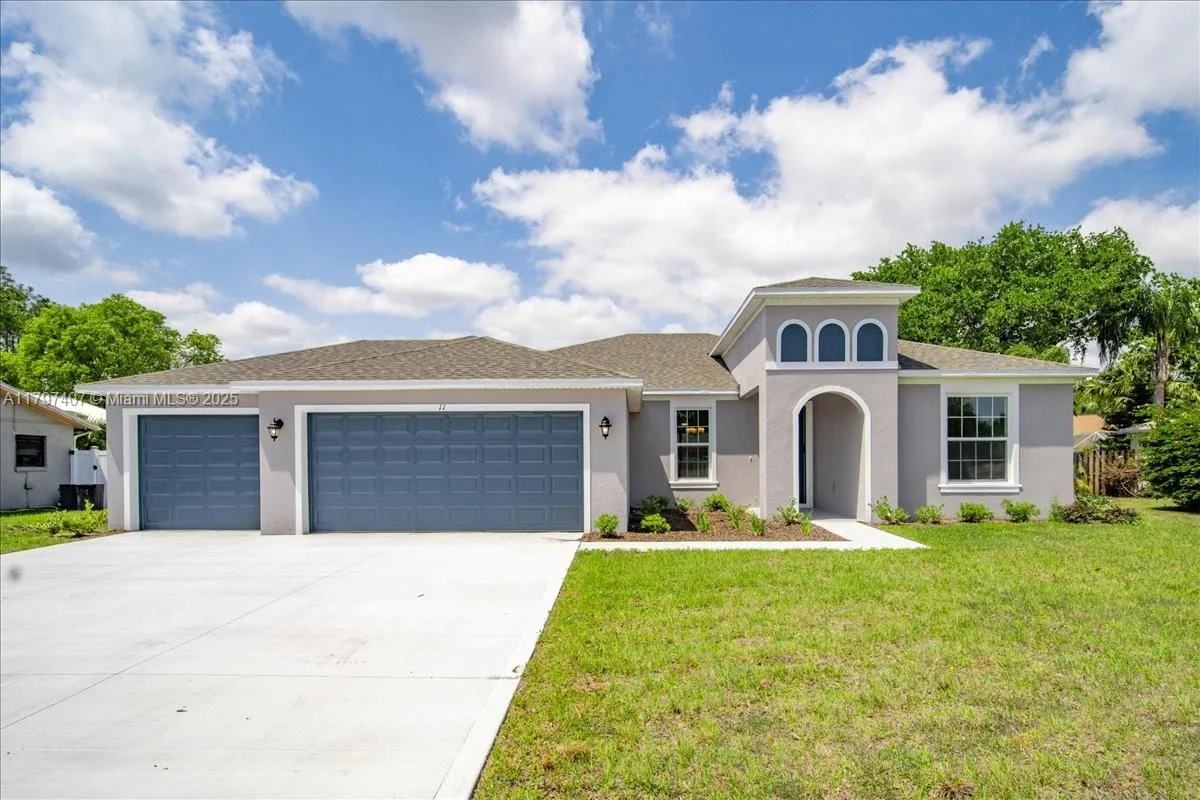 11 Burgundy, Palm Coast, FL 32137
