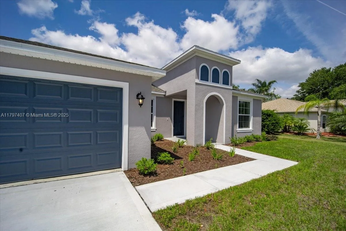 11 Burgundy, Palm Coast, FL 32137 photo 5