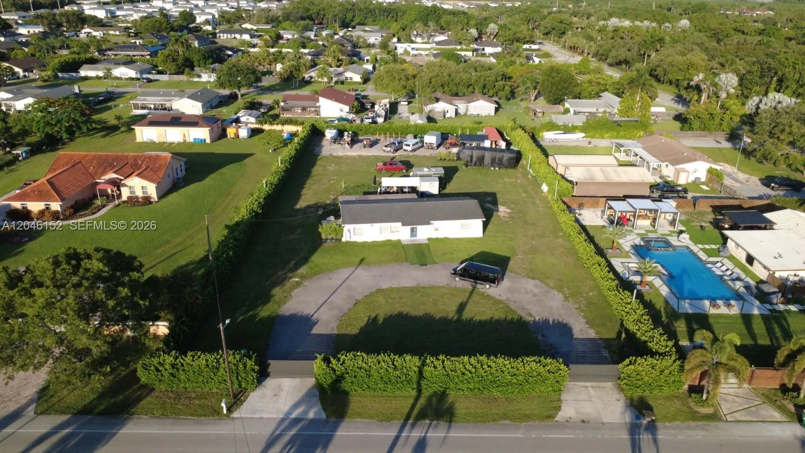 32305 SW 202nd Ave, Homestead, FL 33030 photo 2