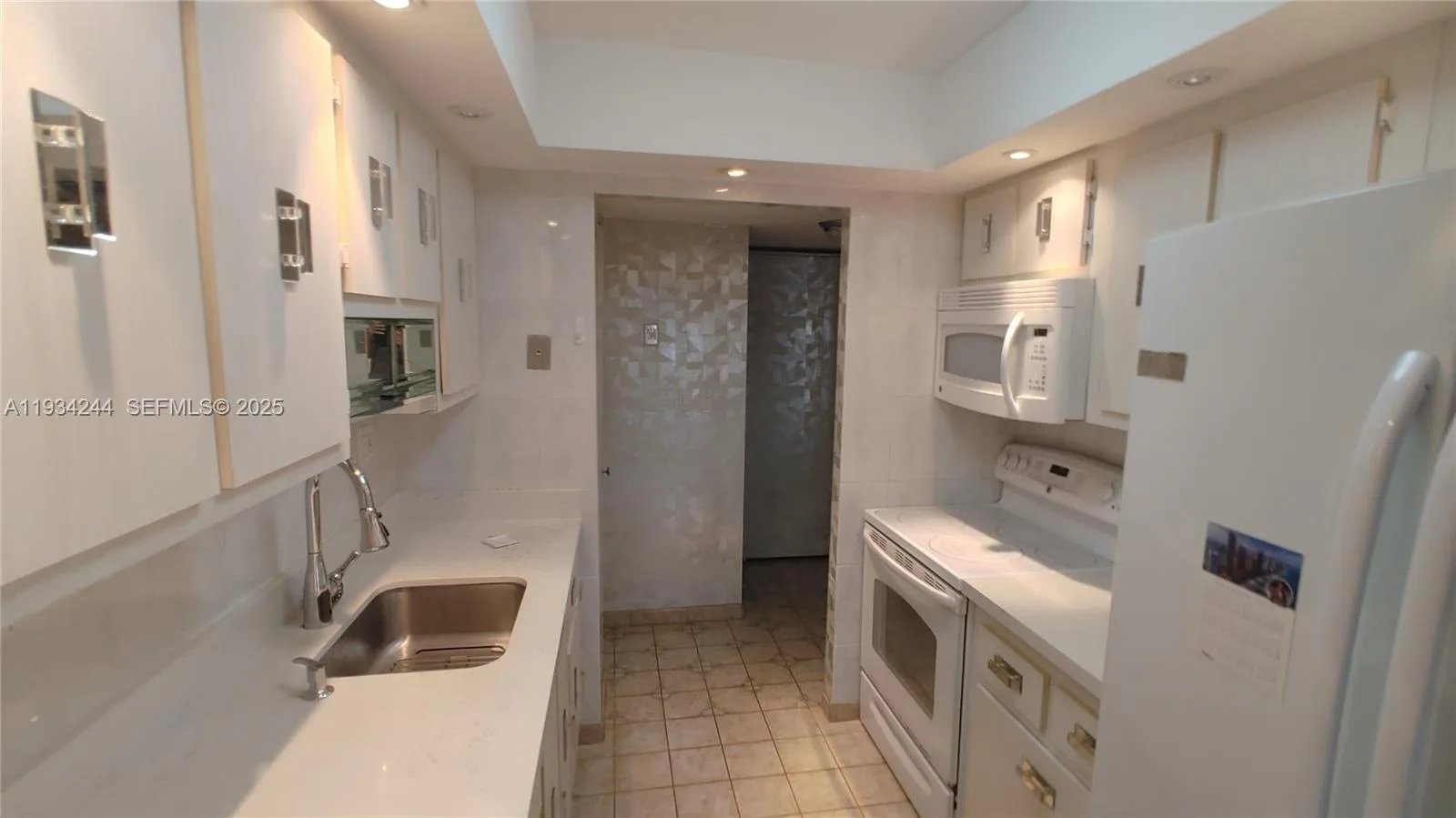 301 174th St # 1405, Sunny Isles Beach, FL 33160 photo 5