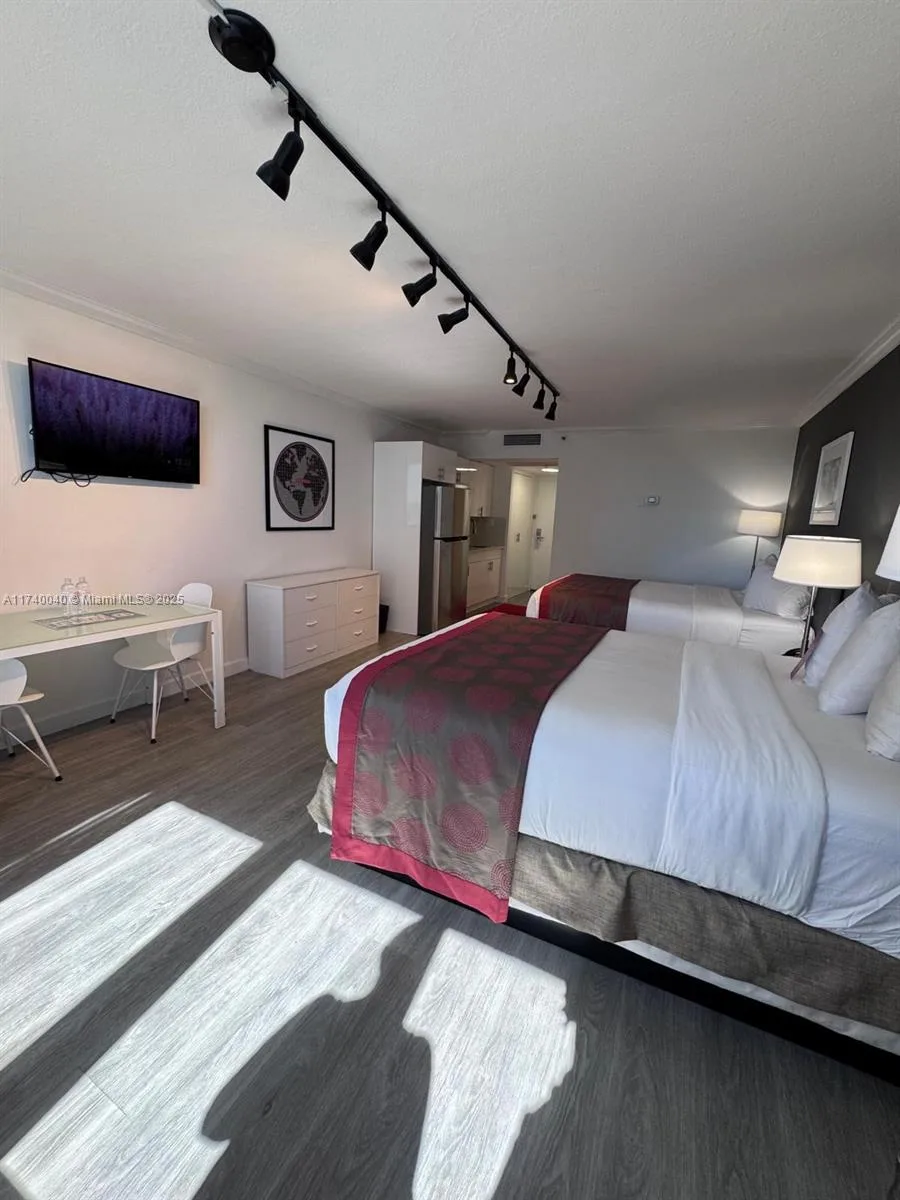 19201 Collins Ave # 804, Sunny Isles Beach, FL 33160 photo 4