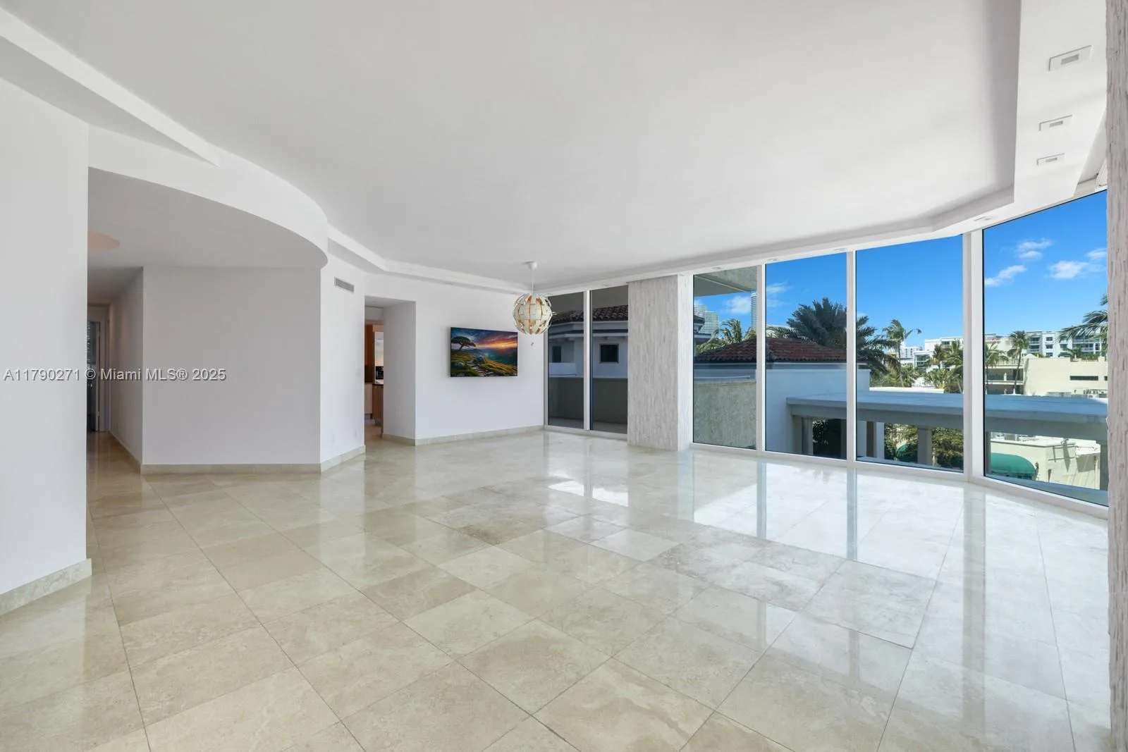300 S Pointe Dr # 405, Miami Beach, FL 33139 photo 13