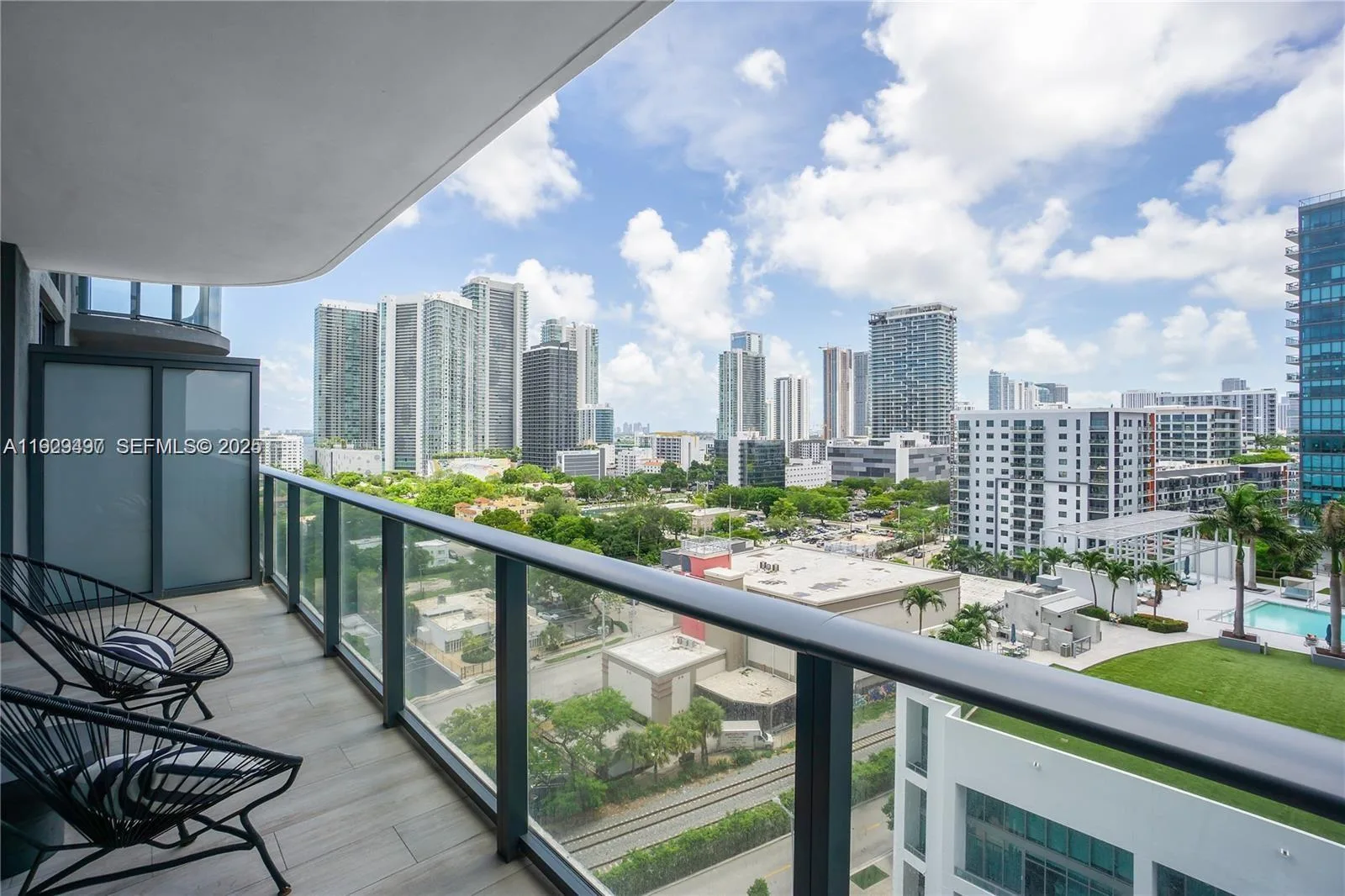 121 NE 34th St # 1203, Miami, FL 33137 photo 13