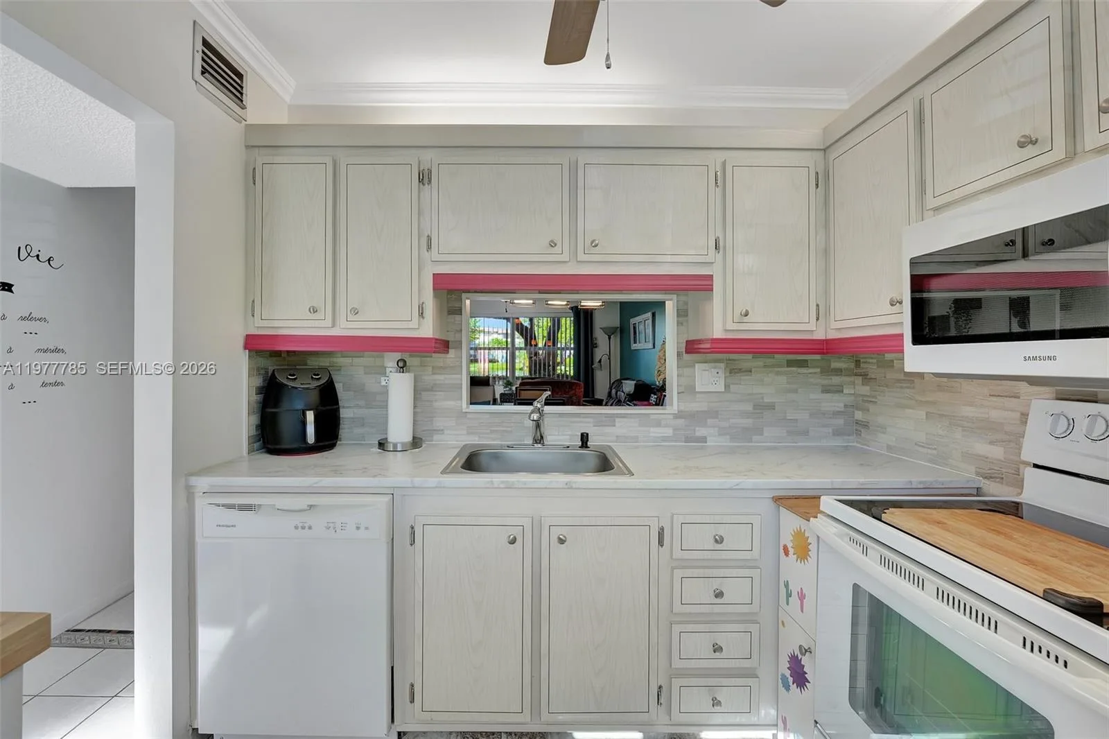5003 NW 35th St # 408, Lauderdale Lakes, FL 33319 photo 10