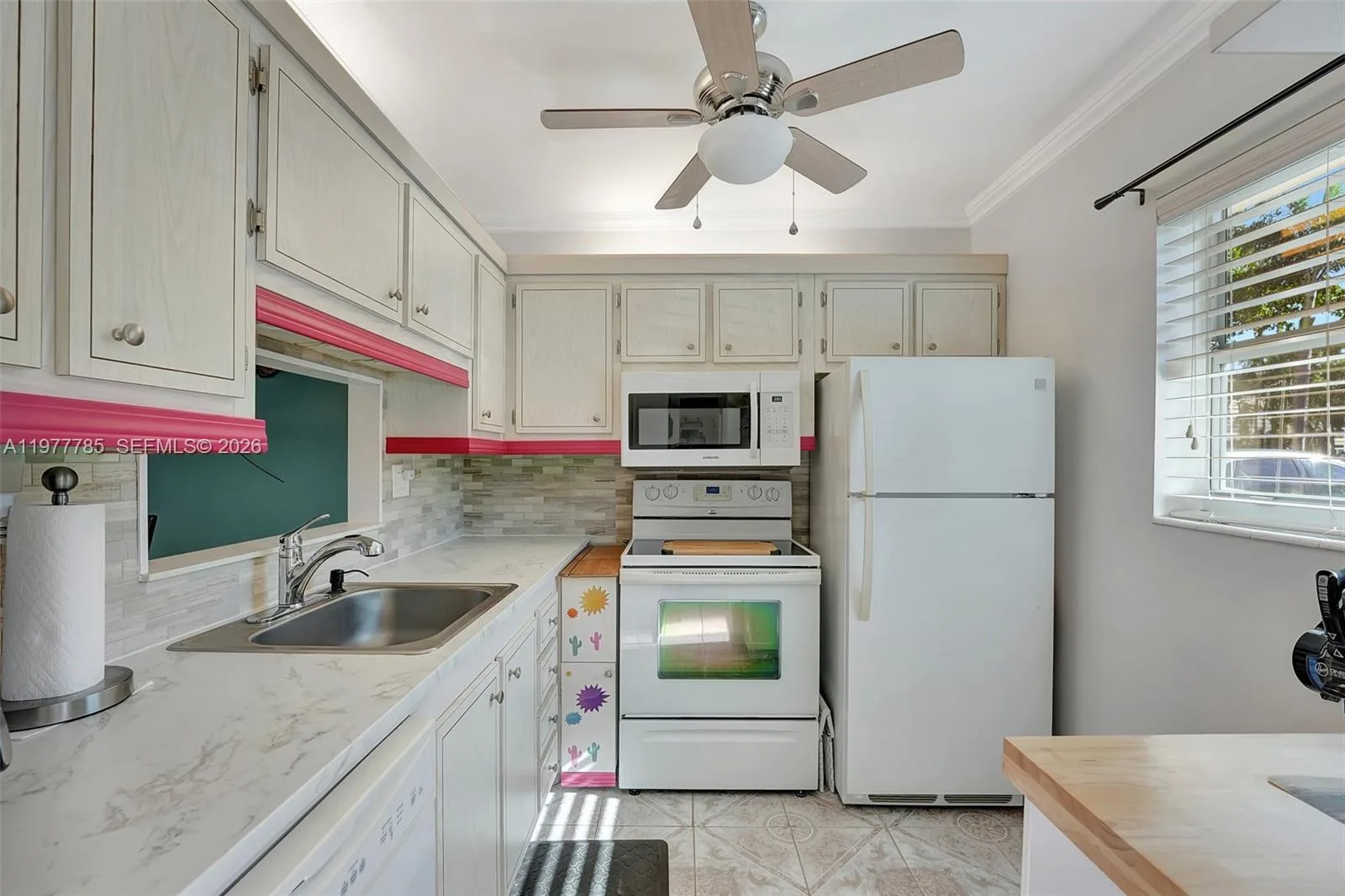 5003 NW 35th St # 408, Lauderdale Lakes, FL 33319 photo 8