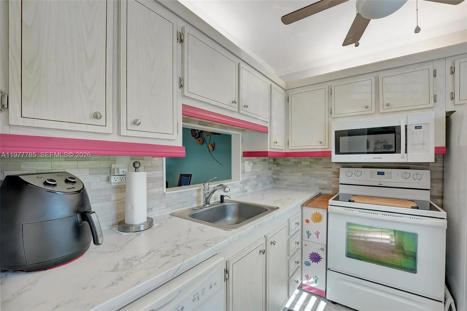 5003 NW 35th St # 408, Lauderdale Lakes, FL 33319 photo 9